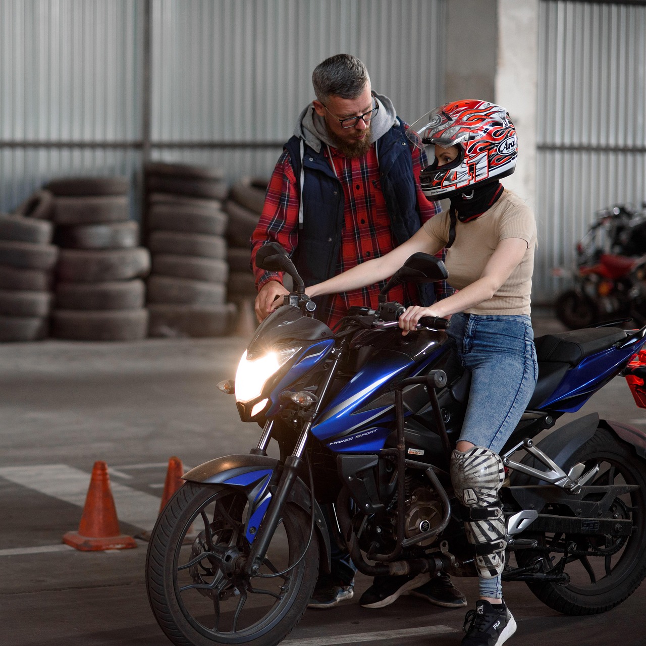 港免税白绿万宝路：法国代理注册公司